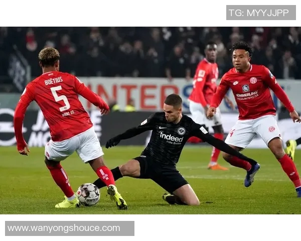 足球明星受伤康复全过程视频分享重返赛场的感人时刻